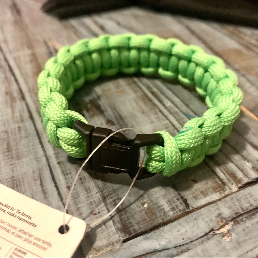 Paracord Survival Cord Bracelet ! Unisex; NWT!